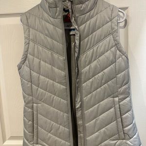 Columbia vest